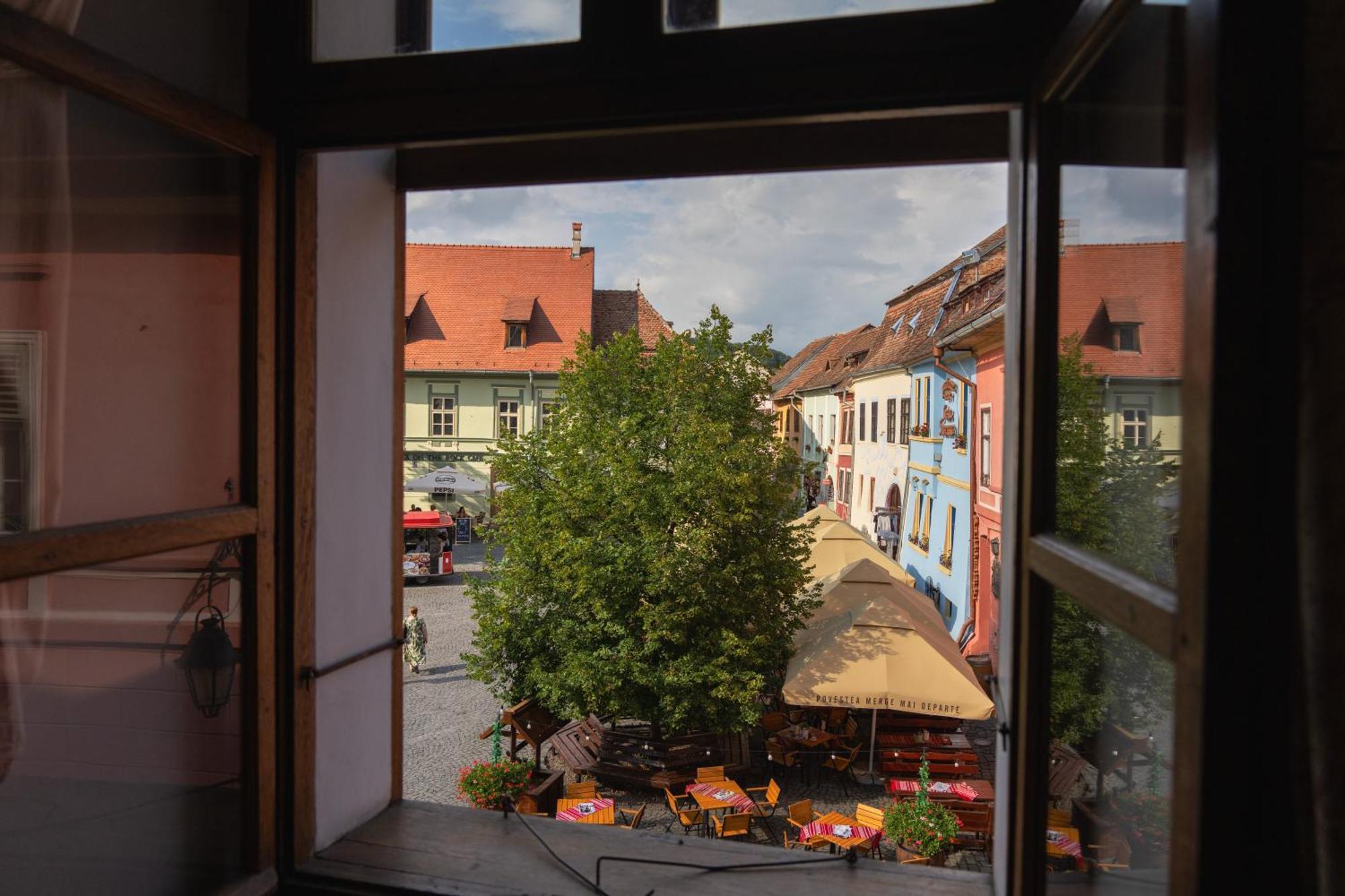Casa Cu Cerb Hotel Sighisoara Luaran gambar