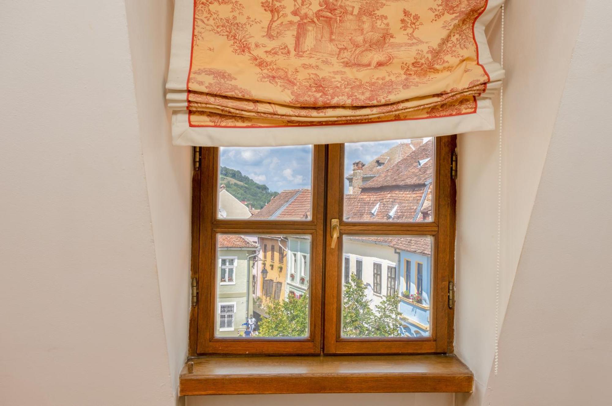 Casa Cu Cerb Hotel Sighisoara Luaran gambar