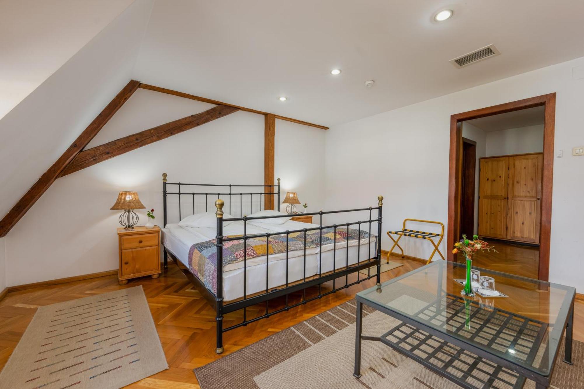 Casa Cu Cerb Hotel Sighisoara Luaran gambar