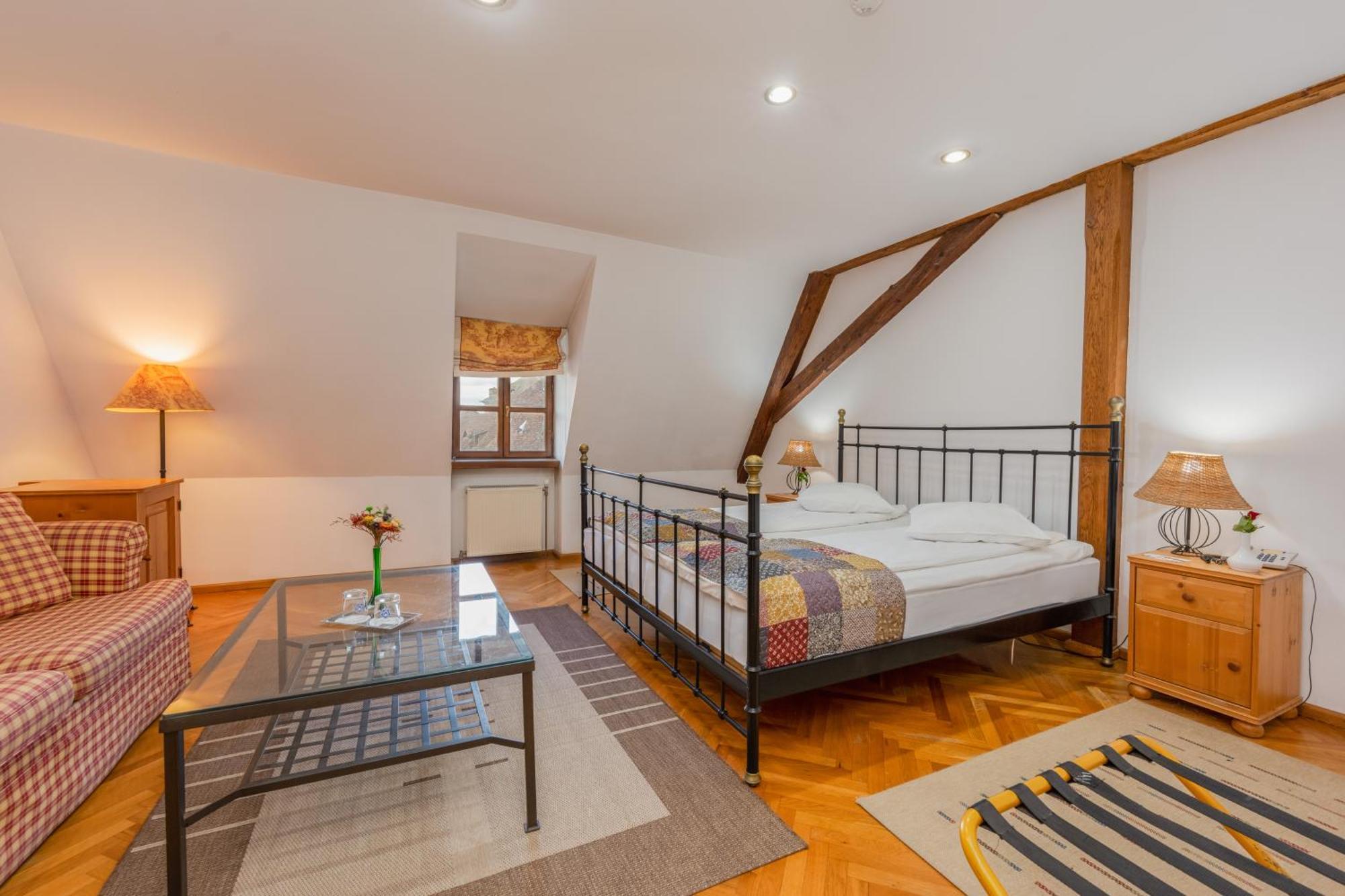 Casa Cu Cerb Hotel Sighisoara Luaran gambar